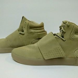 ADIDAS 
Tubular Invader Strap Hi-Top Sneaker 
T